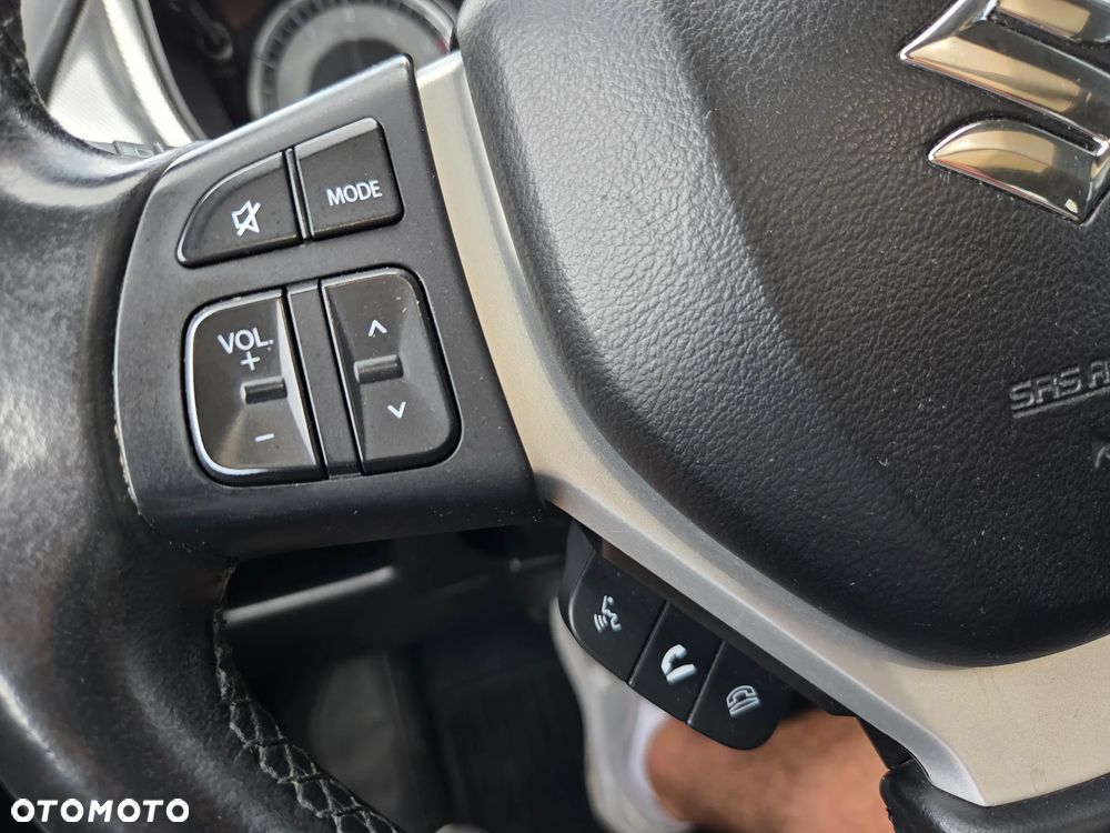 Suzuki Vitara 1.4 Boosterjet Hybrid Automatik Comfort - 33