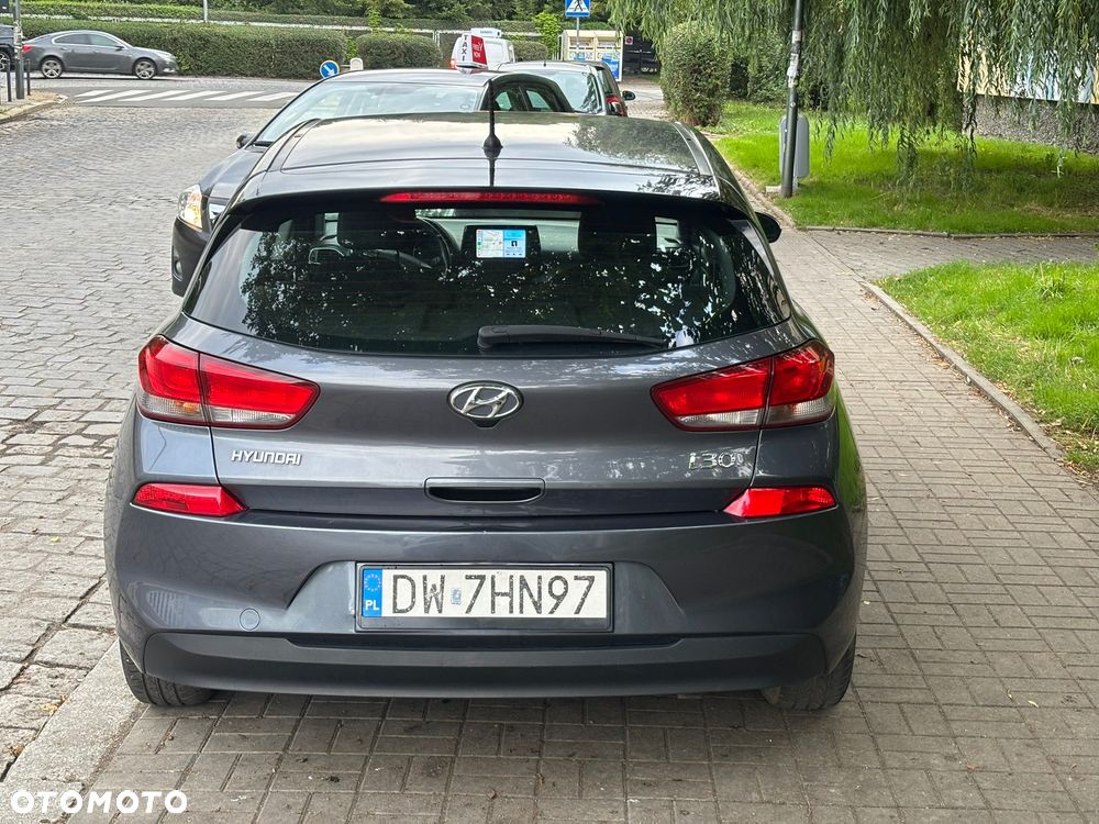 Hyundai i30 1.6 D Classic + - 5