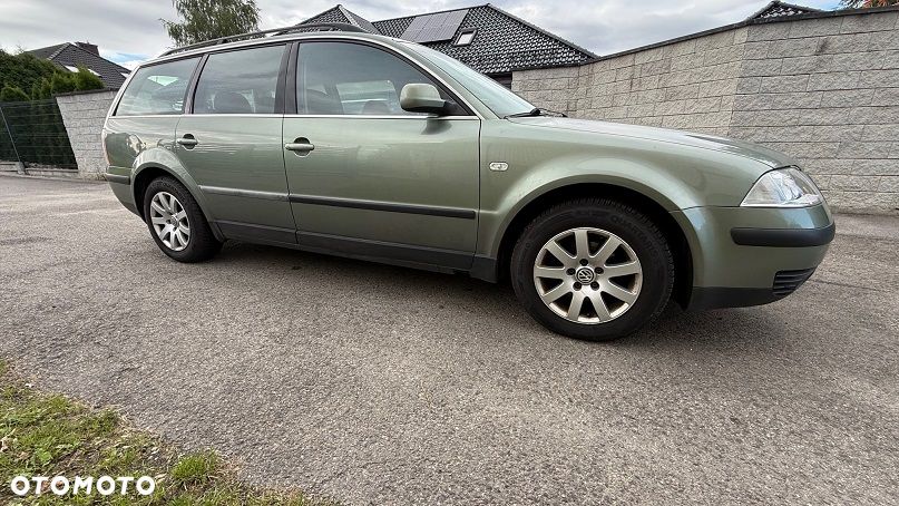 Volkswagen Passat 1.9 TDI Highline - 4