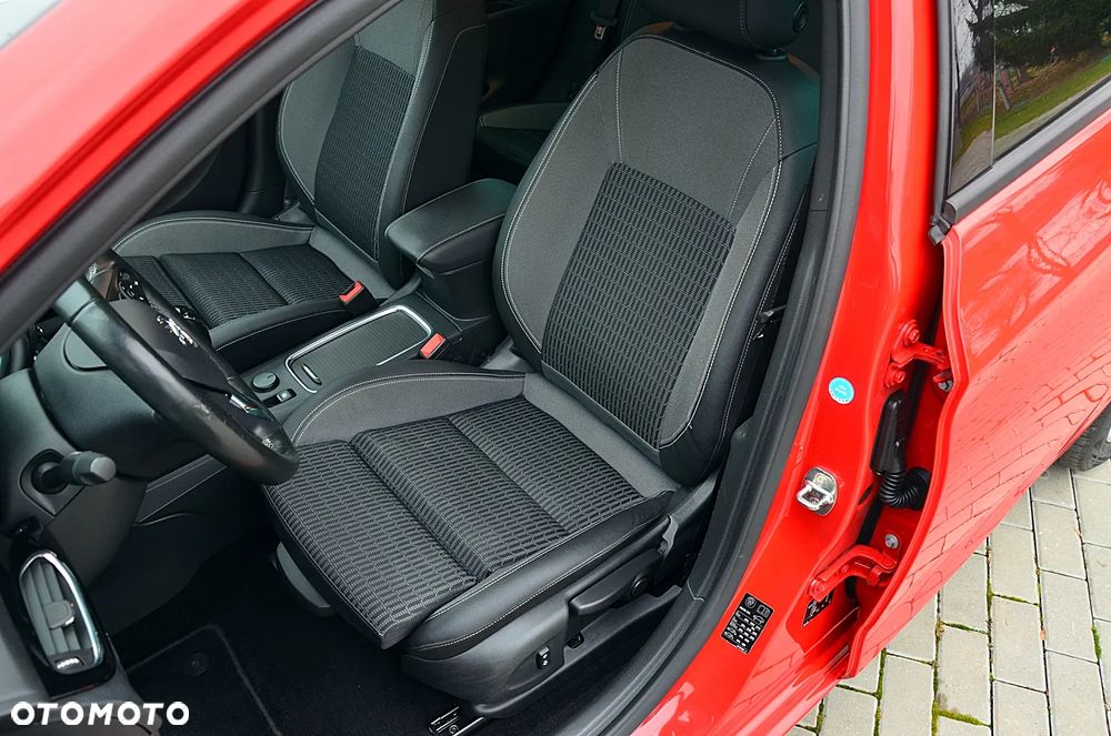 Opel Astra 1.2 Turbo Start/Stop Business Elegance - 17