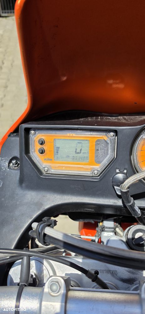 KTM 640 LC4 Adventure Travel - 5