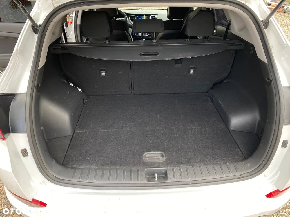 Hyundai Tucson 2.0 CRDI Comfort 4WD - 10