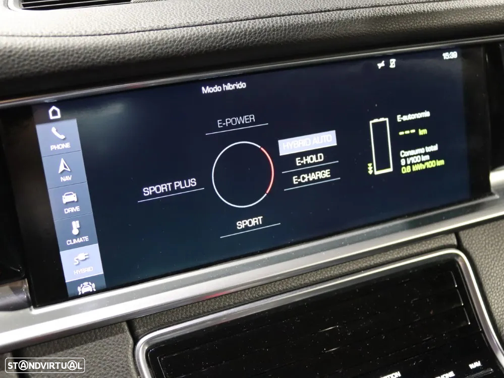 Porsche Panamera 4 E-Hybrid - 30