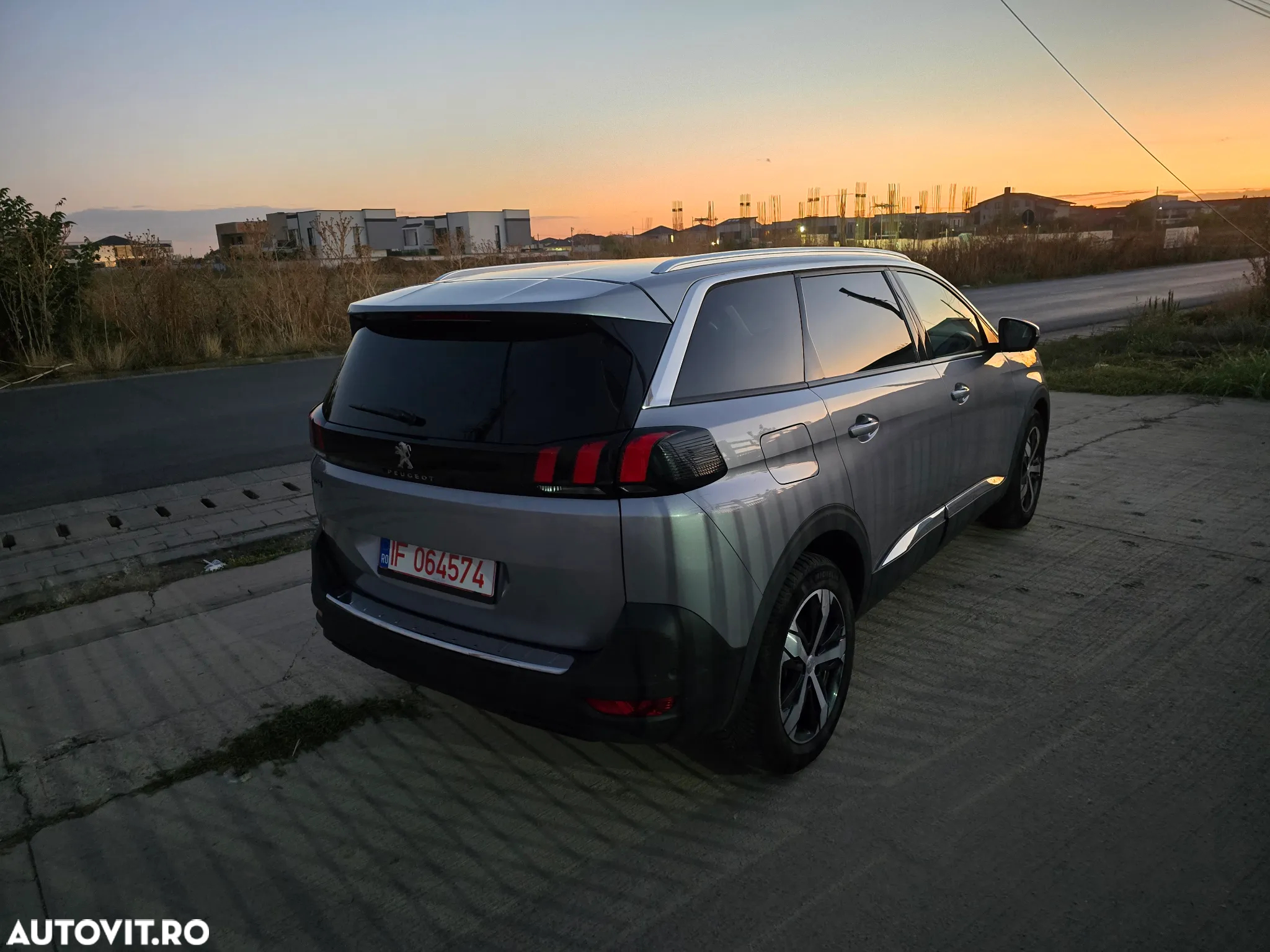 Peugeot 5008 1.2 Puretech Allure Aut. - 4