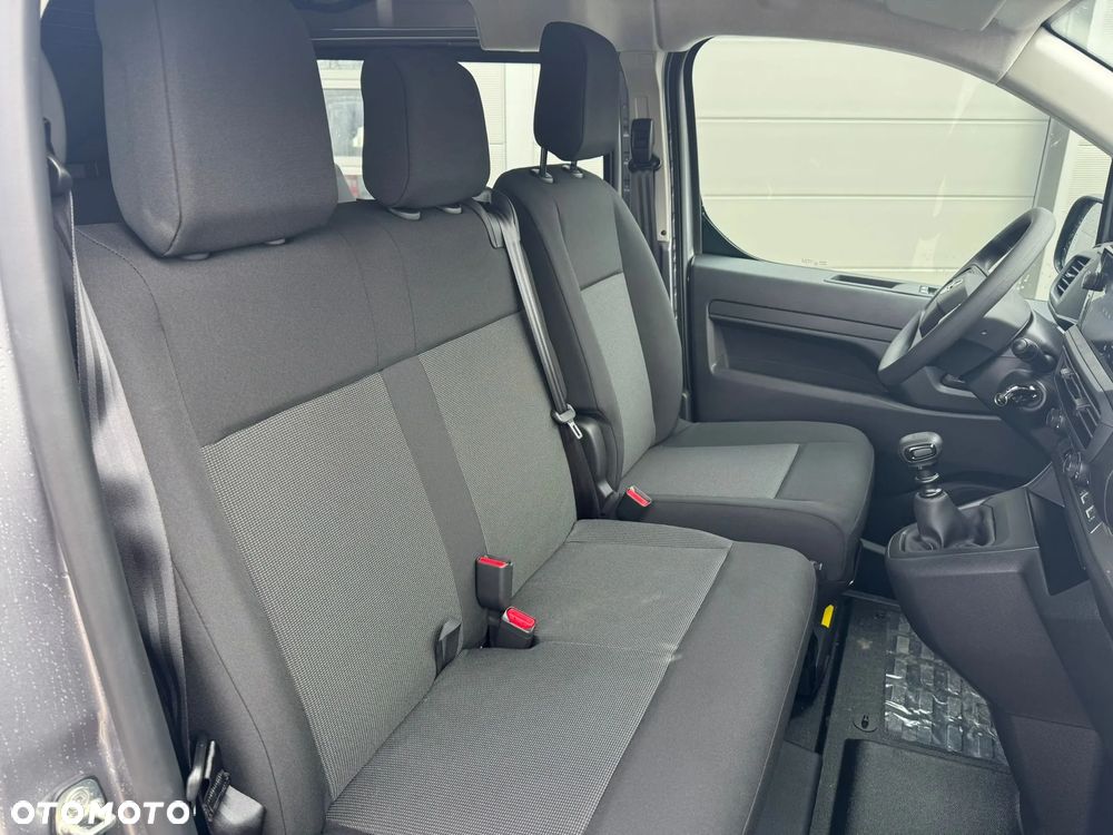 Opel Vivaro Brygadowy Składany XL Diesel 2.2 150 KM Manual - 17
