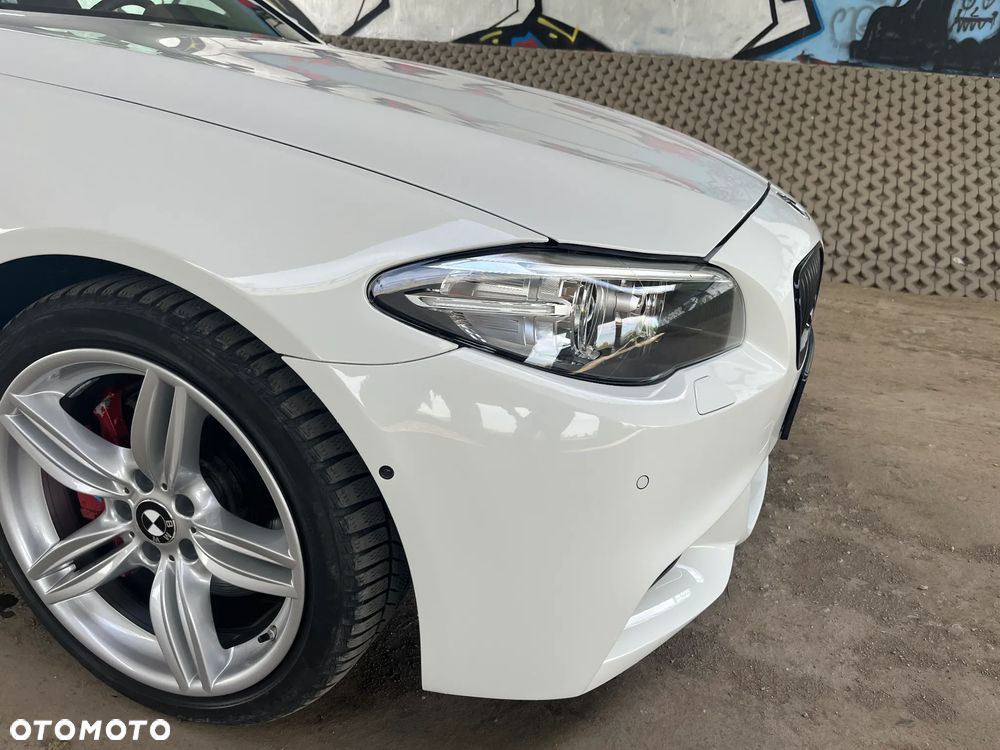 BMW Seria 5 550i xDrive Luxury Line - 8