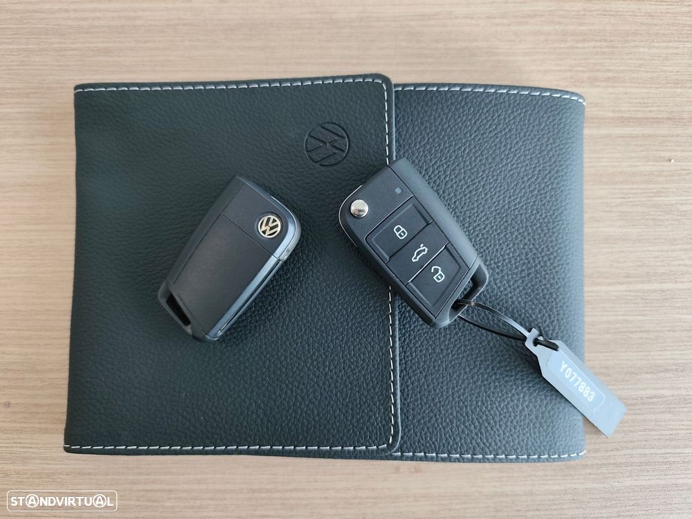 VW T-Cross 1.0 TSI Urban DSG - 32