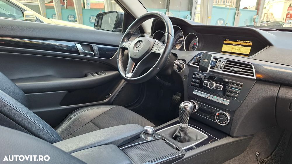Mercedes-Benz C 180 CGI BlueEFFICIENCY - 8