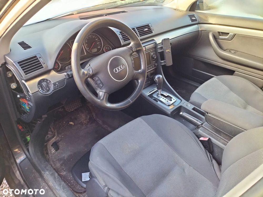 AUDI A4 B6 KOMBI CAŁE AUTO NA CZĘŚCI LAMPY TYŁ MASKA - 6