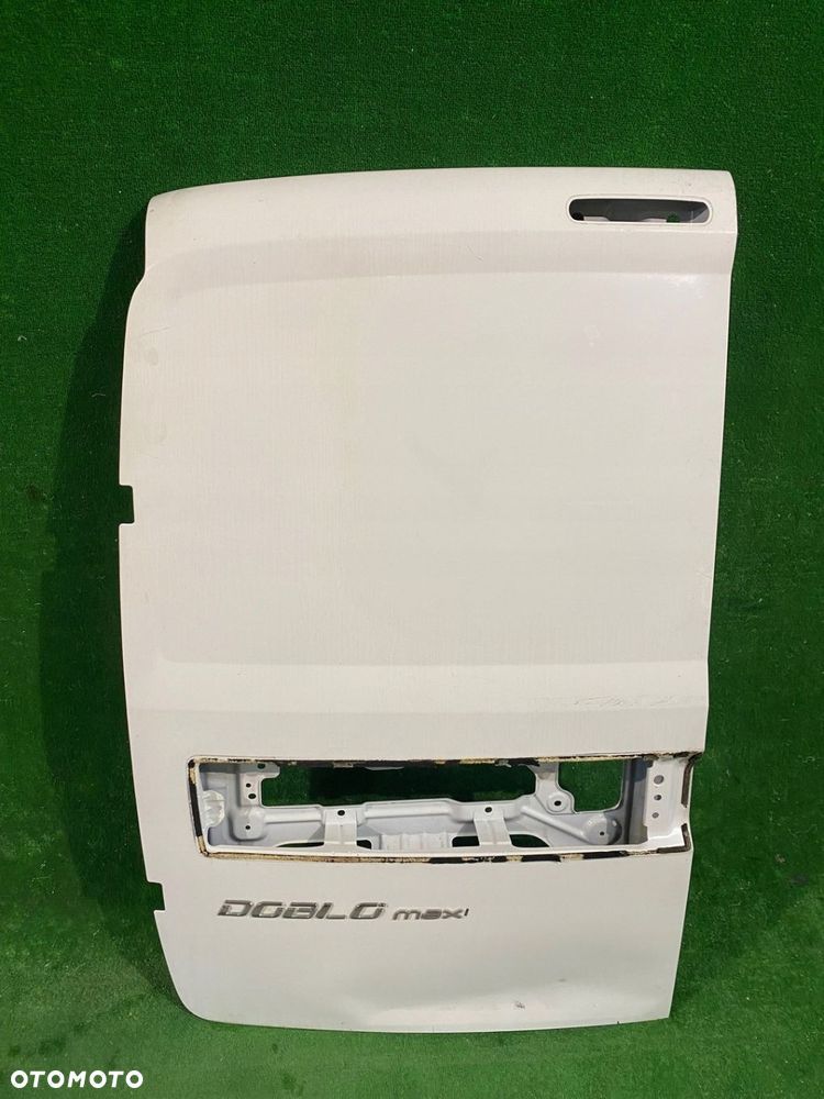 DRZWI TYLNE LEWE LEWY TYŁ FIAT DOBLO II COMBO D 10-