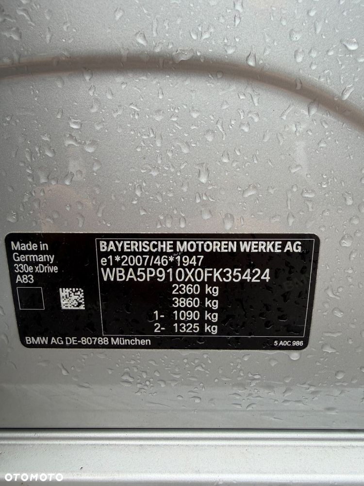 BMW Seria 3 330i xDrive - 8