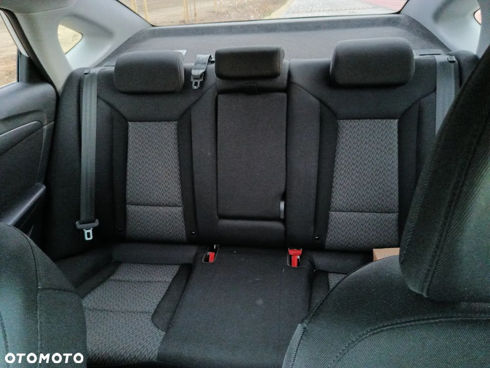 Hyundai i40 1.7 CRDi Comfort - 17