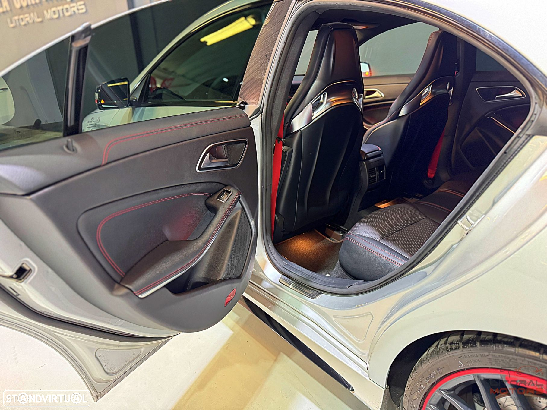 Mercedes-Benz CLA 45 AMG 4Matic Speedshift DCT 7G Night Edition - 15
