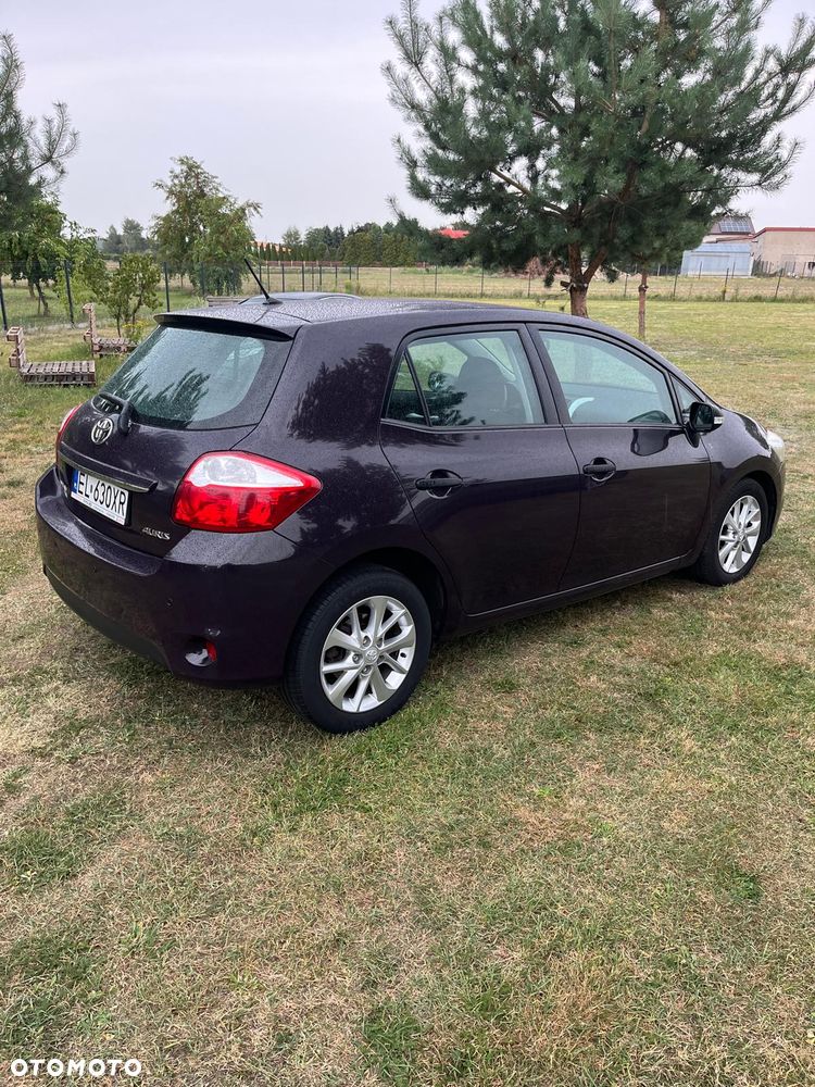 Toyota Auris 1.4 D-4D Luna - 3