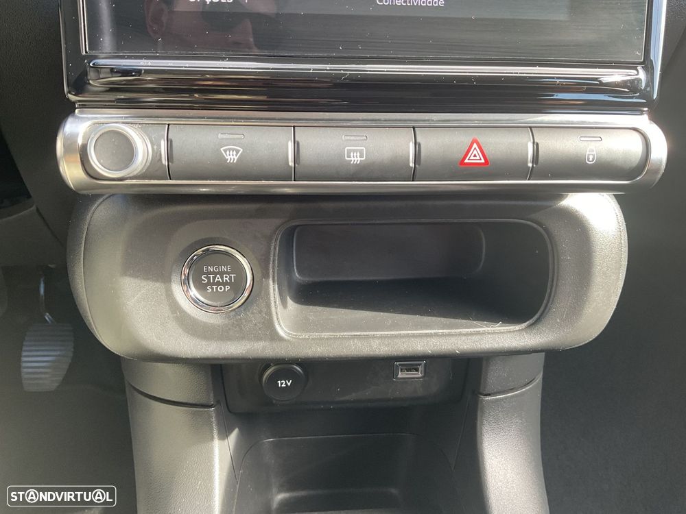 Citroën C3 1.2 PureTech Shine - 28