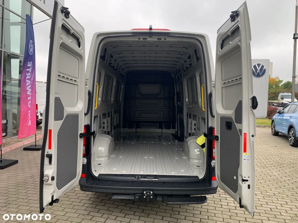 Volkswagen Crafter - 12