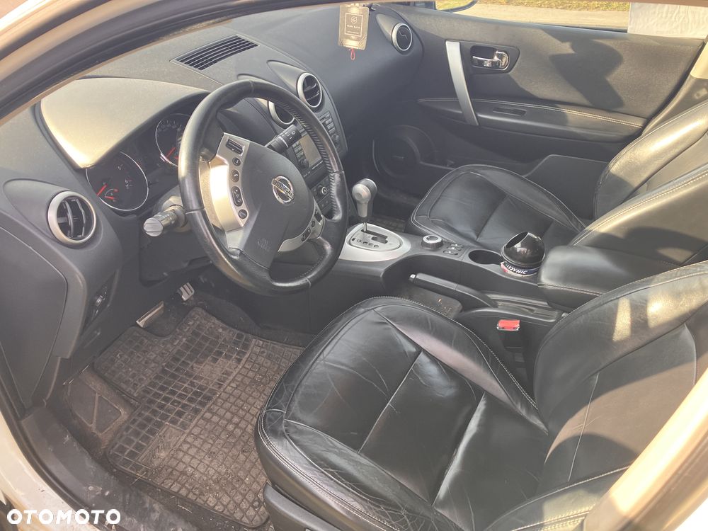 Nissan Qashqai - 4