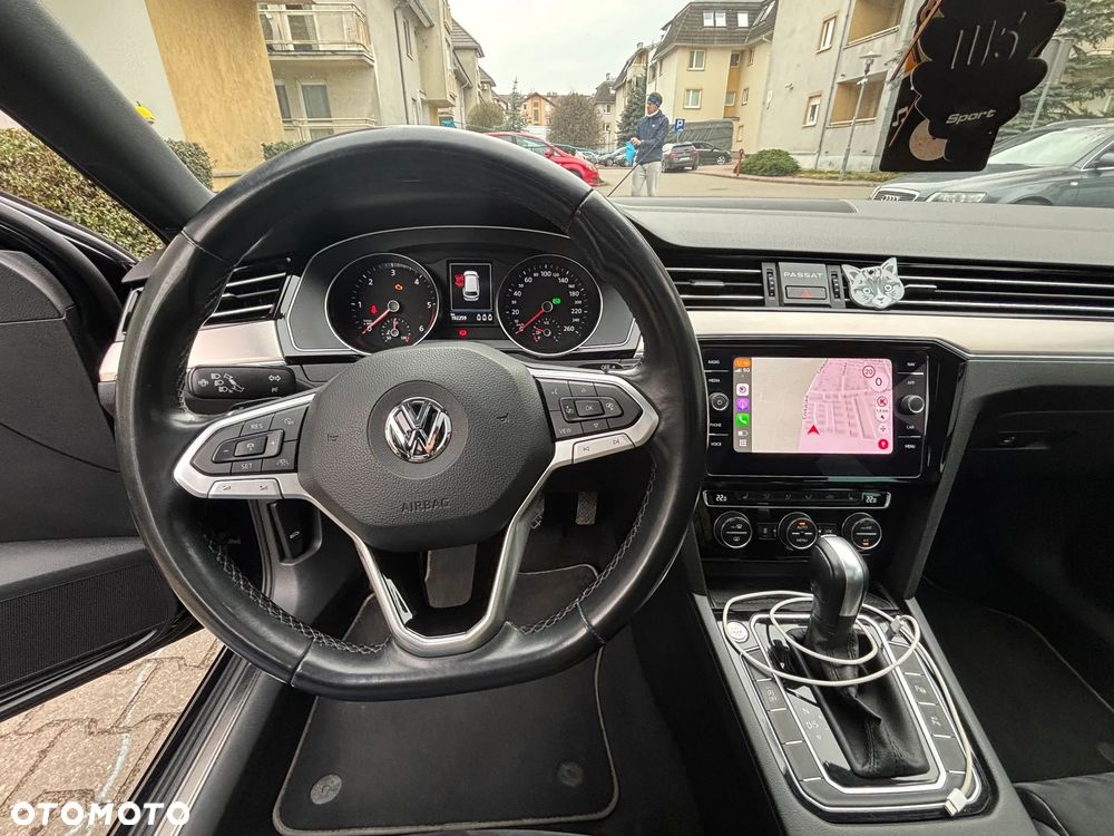 Volkswagen Passat 2.0 TDI SCR DSG Elegance - 27