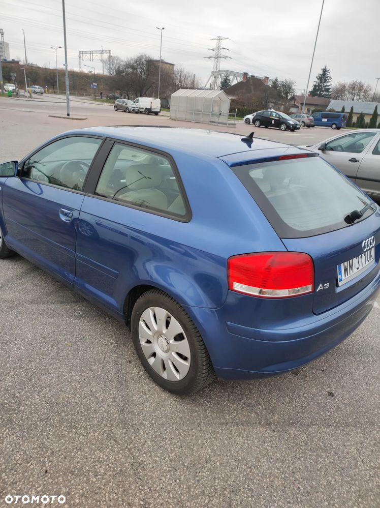 Audi A3 3-drzwiowe 1.6 Attraction - 3