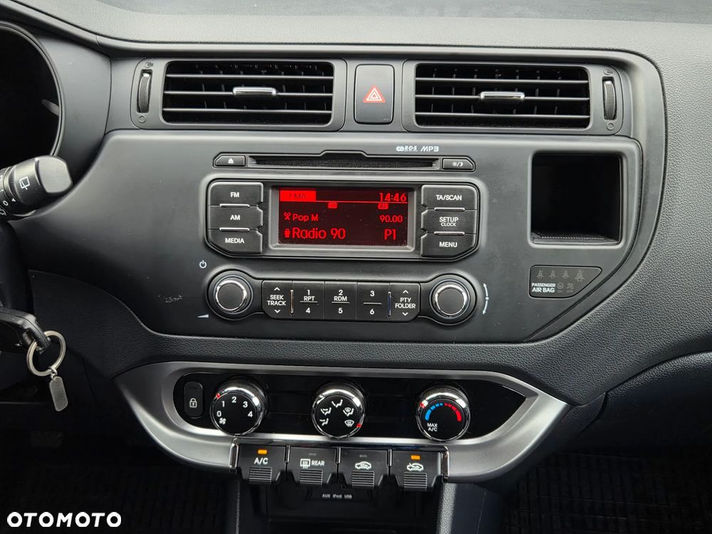 Kia Rio - 9