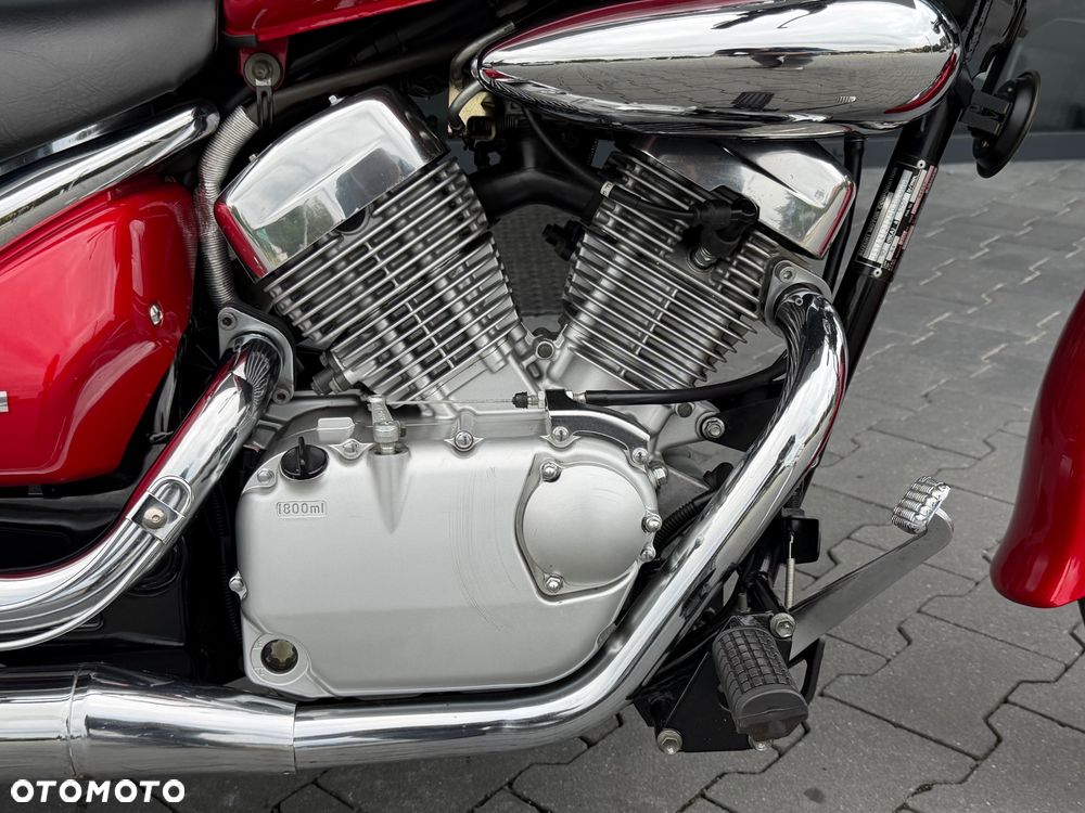 Suzuki Intruder - 15