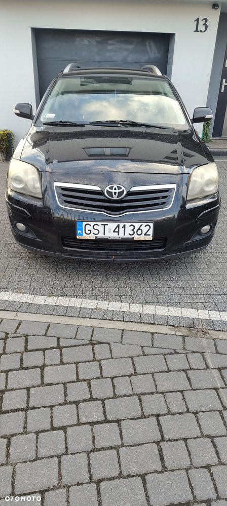 Toyota Avensis 2.0 D-4D - 1