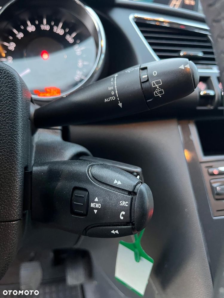 Peugeot 3008 HDi 150 Allure - 30