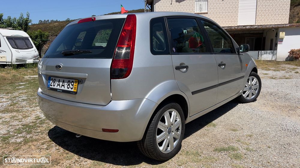 Ford Fiesta 1.25 Ghia - 4