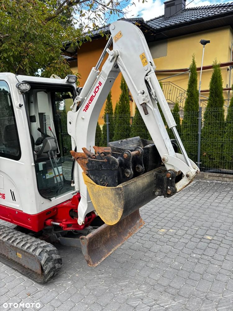 Takeuchi Tb216 - 12