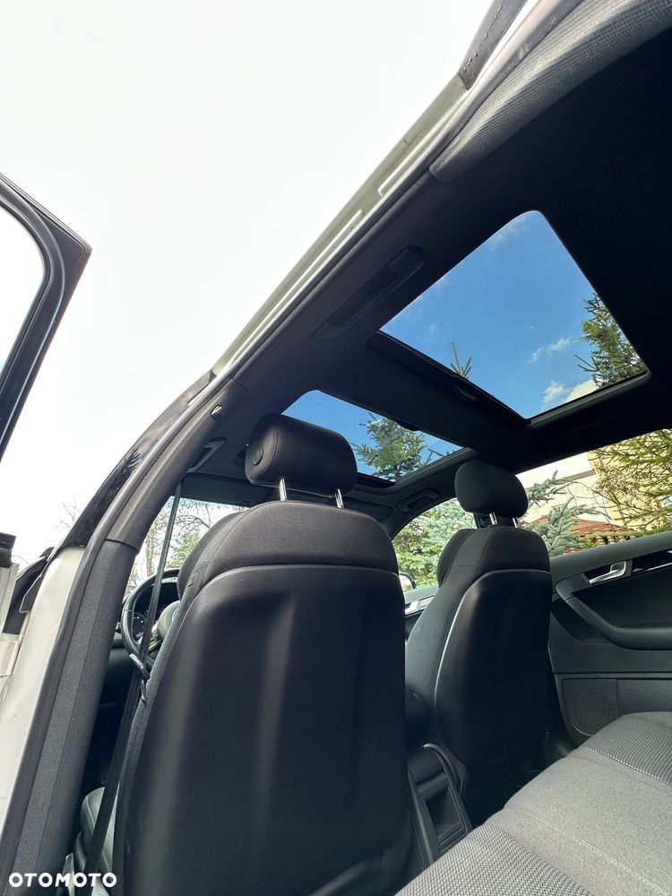 Audi A3 Sportback 1.4 TFSI S line Sportpaket - 4