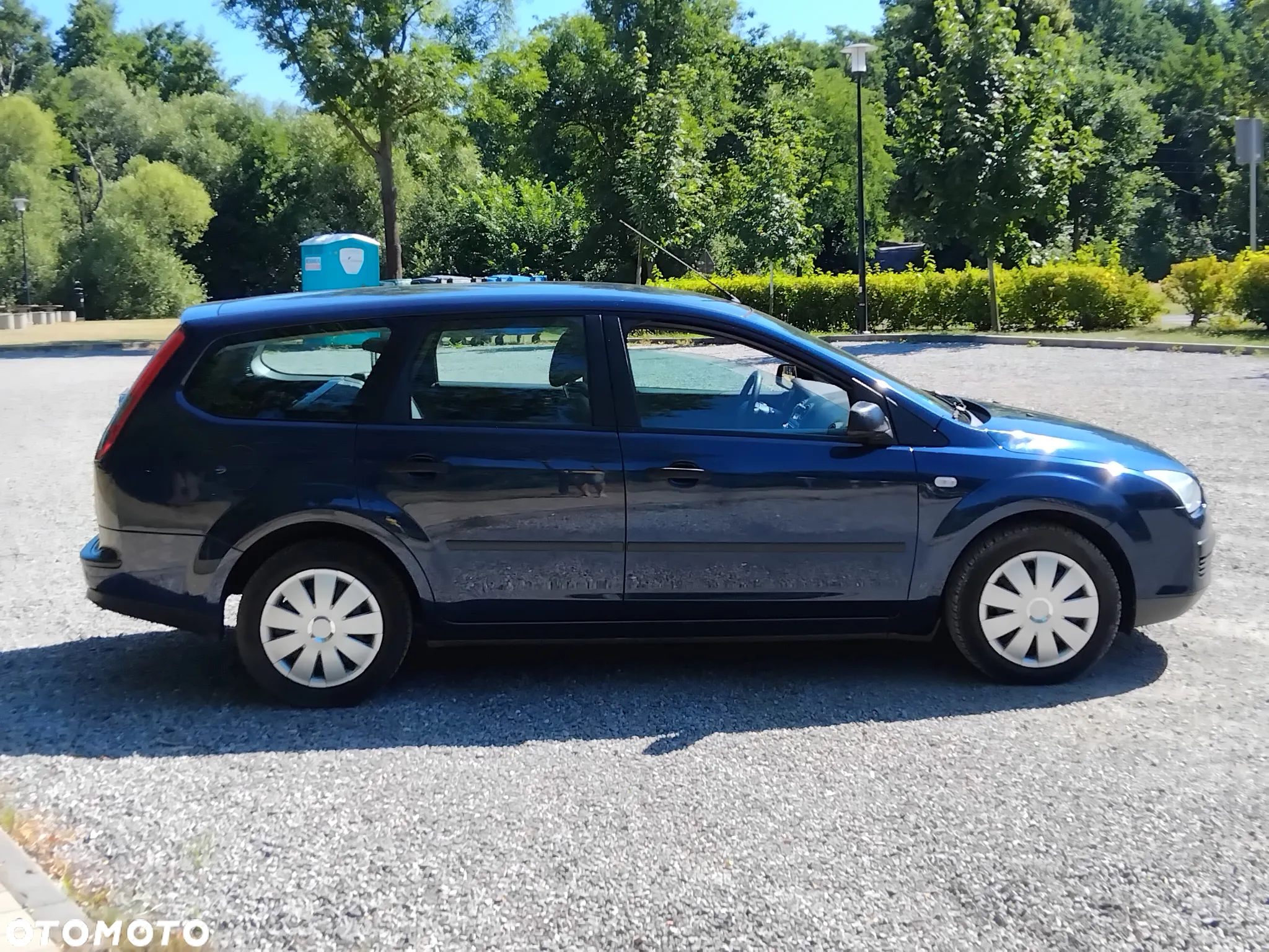 Ford Focus Turnier 2.0 16V Style - 6