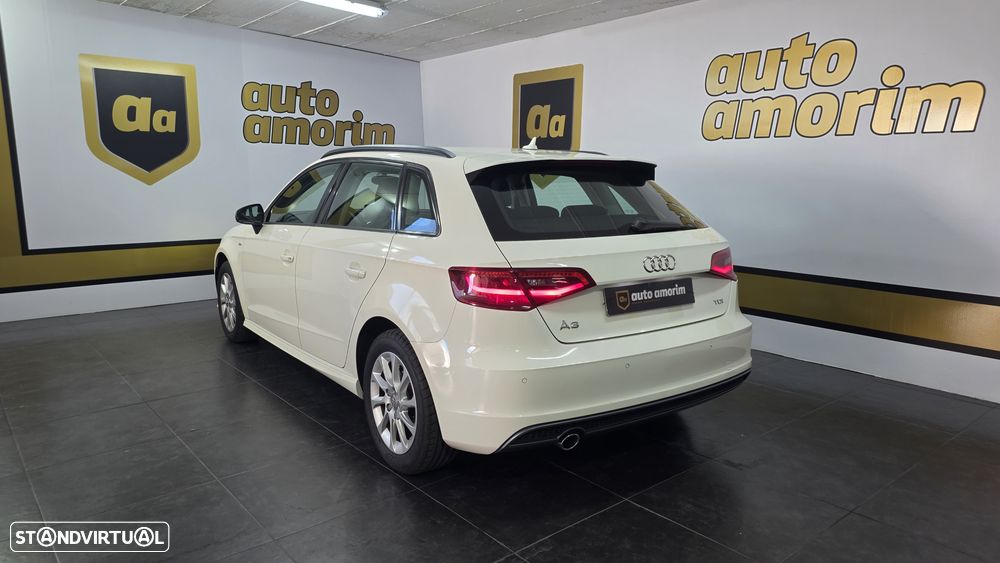 Audi A3 Sportback 1.6 TDI S-line - 16