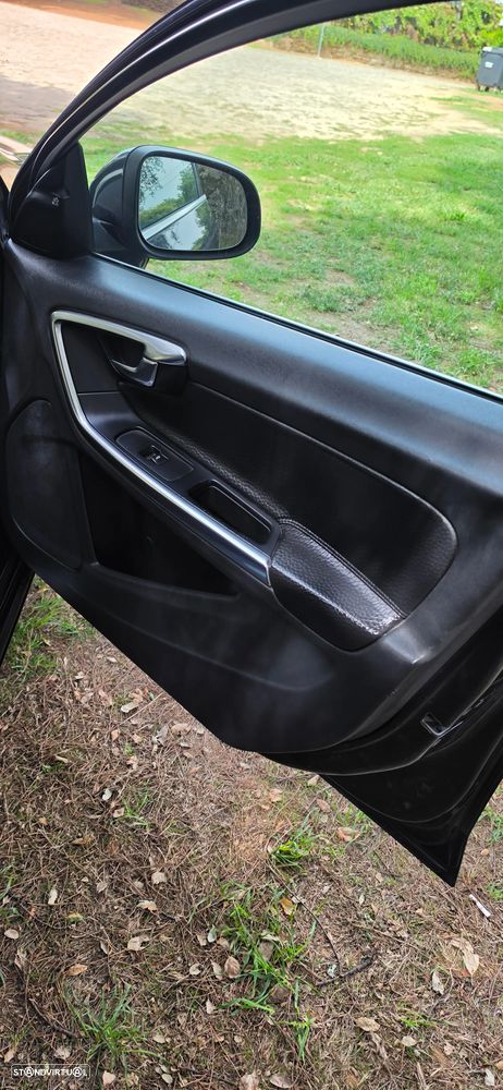 Volvo V60 - 23