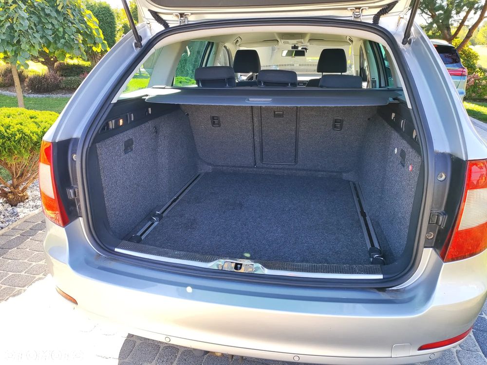 Skoda Superb 2.0 TDI Elegance - 17