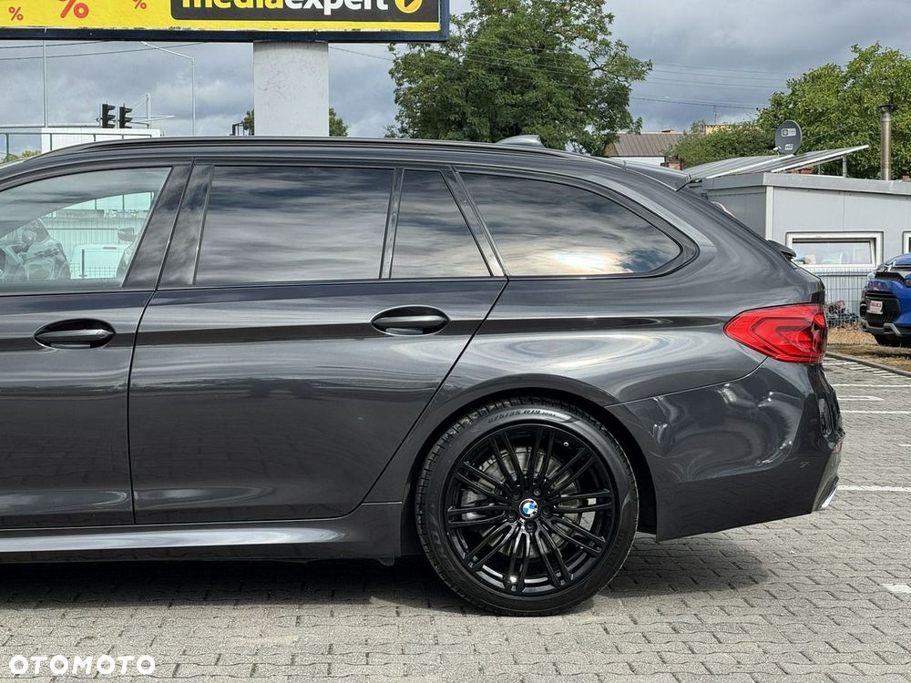 BMW Seria 5 520d M Sport Edition - 6
