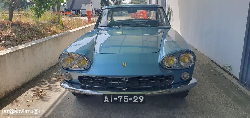 Ferrari 330 - 14
