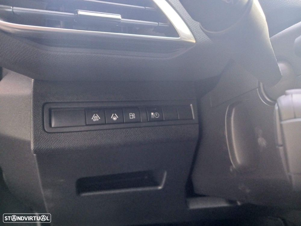 Peugeot 3008 1.6 Hybrid GT e-EAT8 - 24