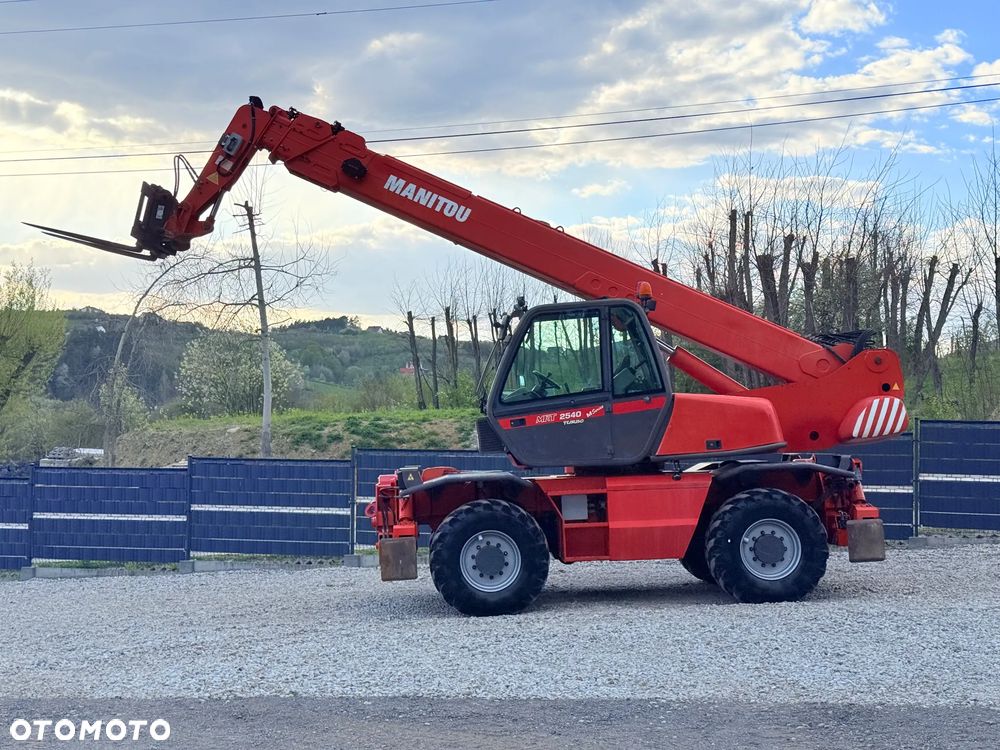 Manitou * Ładowarka Teleskopowa * Manitou MRT 2540 * Obrotowa * 25m * 4 Tony * Sterowanie z Pilota * UDT * - 10