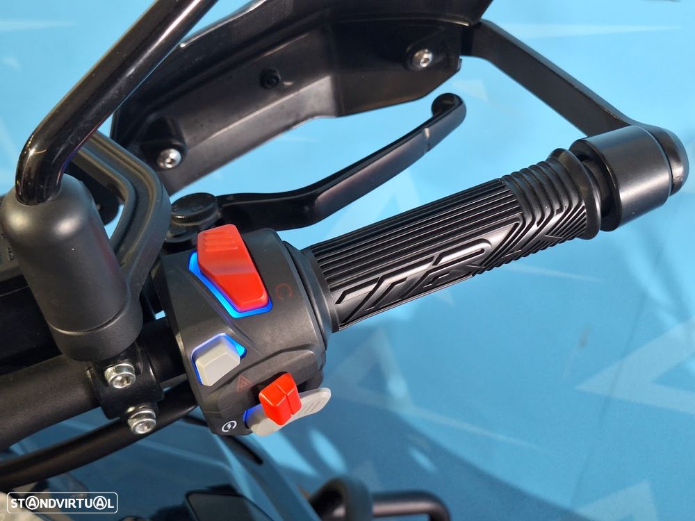 Benelli TRK 502 - 9
