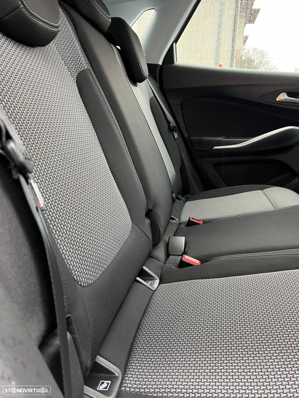 Opel Grandland X 1.6 D S&S Dynamic - 11