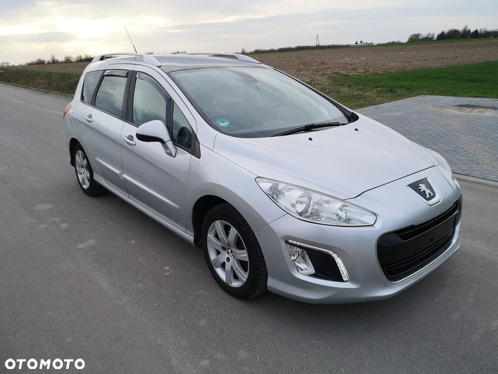 Peugeot 308 120 VTi Platinum - 1