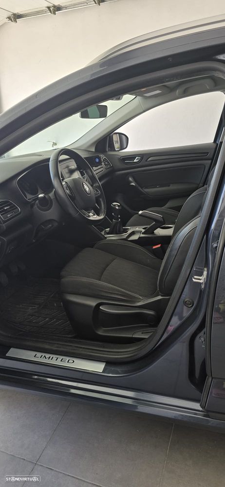 Renault Mégane 1.3 TCe Limited - 9