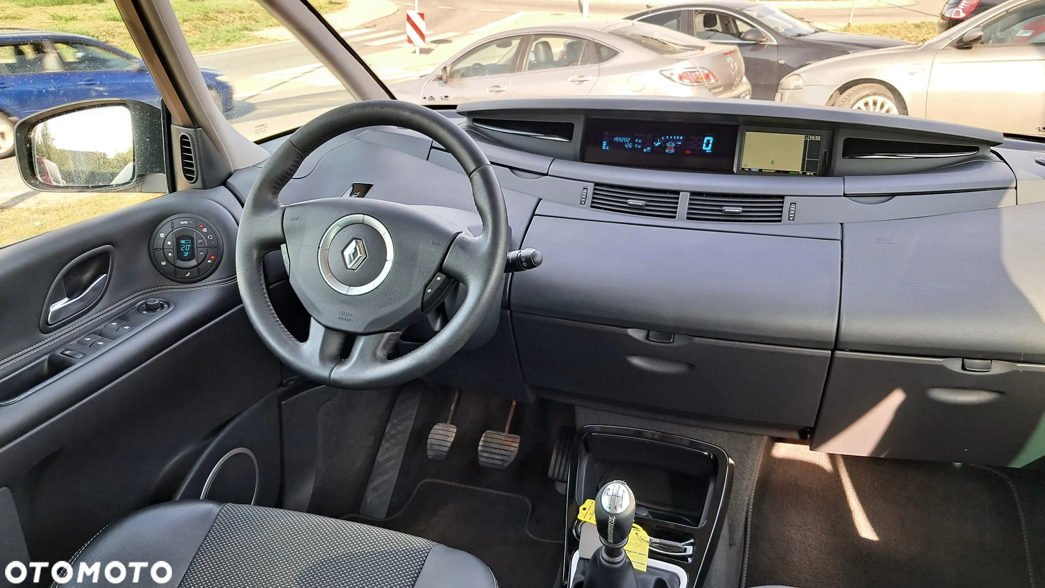 Renault Espace 2.0 Navitech - 8