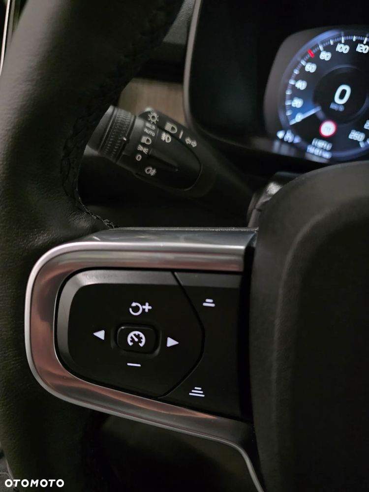 Volvo XC 40 D3 SCR Inscription - 21