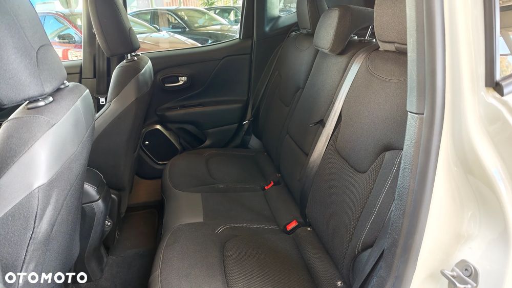 Jeep Renegade 1.4 MultiAir Longitude FWD S&S - 24