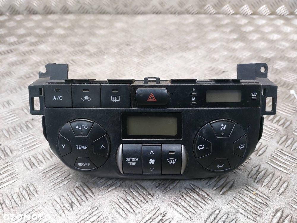 PANEL NAWIEWU TOYOTA RAV4 II LIFT 84010-42030 88650-42170 - 1