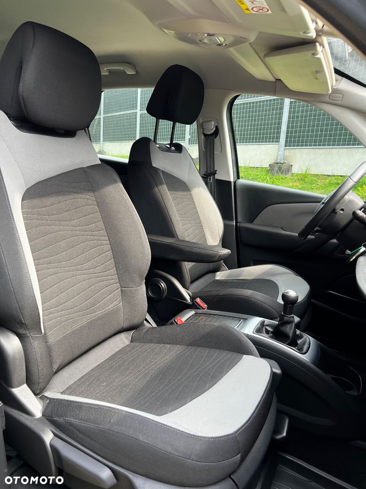 Citroën C4 Picasso 1.6 VTi Attraction - 9