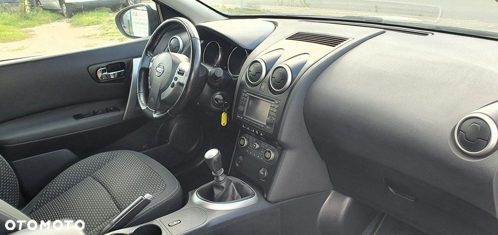 Nissan Qashqai - 12