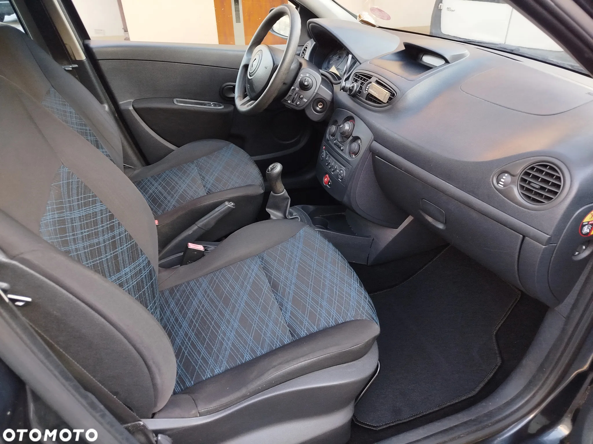 Renault Clio 1.2 16V 75 Dynamique - 6