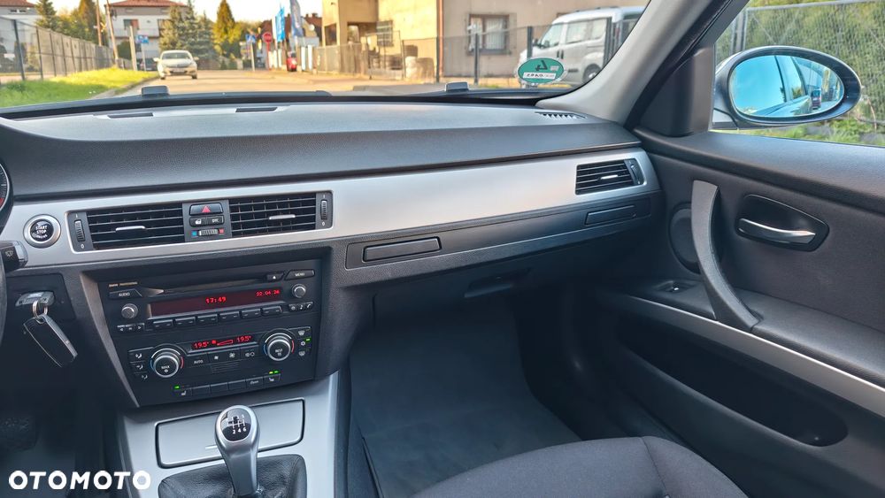 BMW Seria 3 - 28